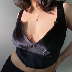 Dreamy black velvet corset top 🖤